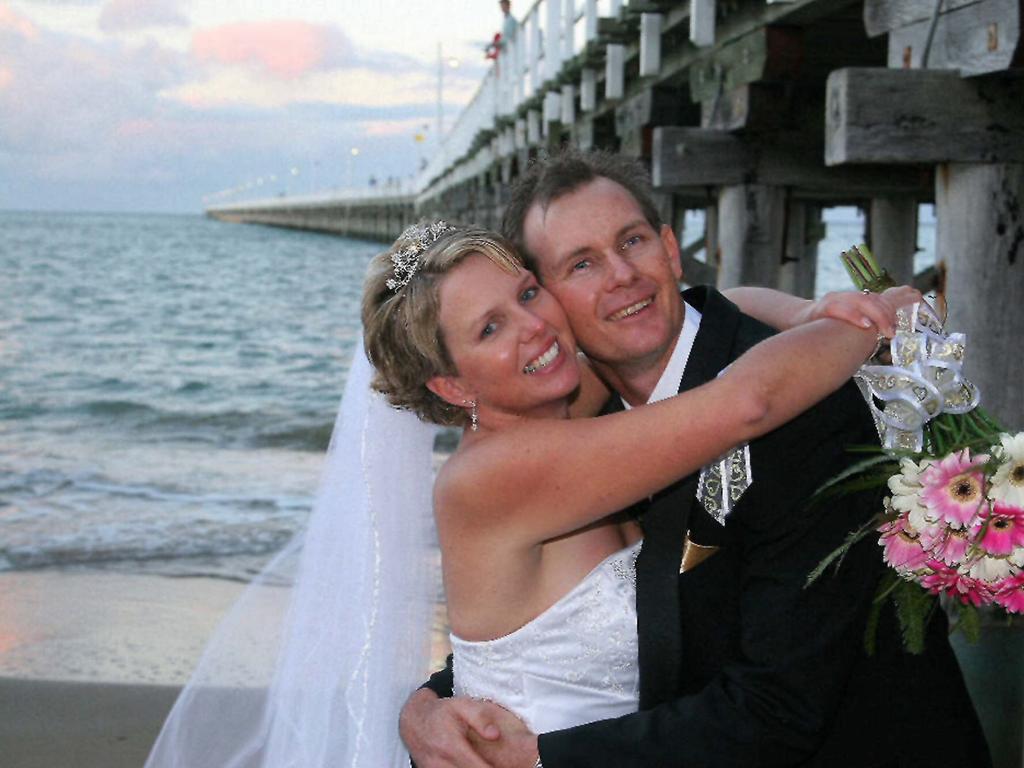 Christine Zahl and Gavan Hobbs were married in Hervey Bay on October 15 in 2006.