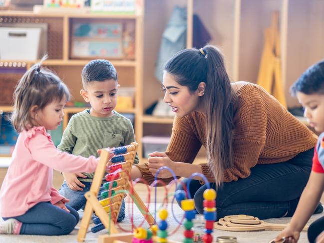 The Federal Government will spend money on child care workers to give them a pay rise.