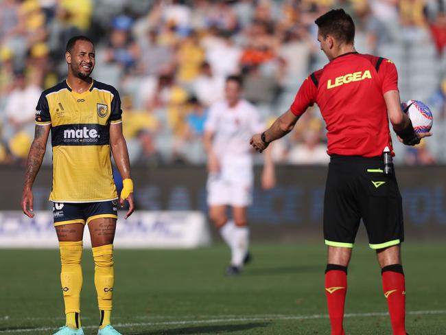 GOSFORD, AUSTRALIA - NOVEMBER 12: Marco TÃÂºlio of the Mariners reacts to Referee Jonathon Barreiro following a penalty being over turned during the A-League Men round four match between Central Coast Mariners and Brisbane Roar at Industree Group Stadium, on November 12, 2023, in Gosford, Australia. (Photo by Scott Gardiner/Getty Images)