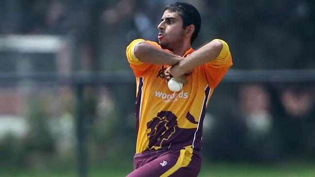 Ejaaz Alavi in action for Fitzroy Doncaster.