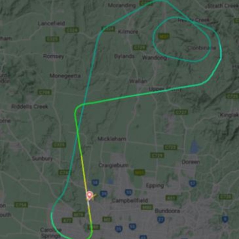 A flight map shows a QantasLink plane from Melbourne to Canberra doing a big loop back to the capital following a ‘mechanical issue’. Picture: FlightRadar24