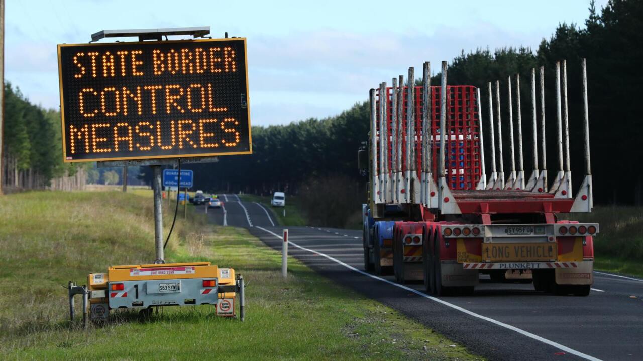 States bordering Victoria introduce border town buffer zones