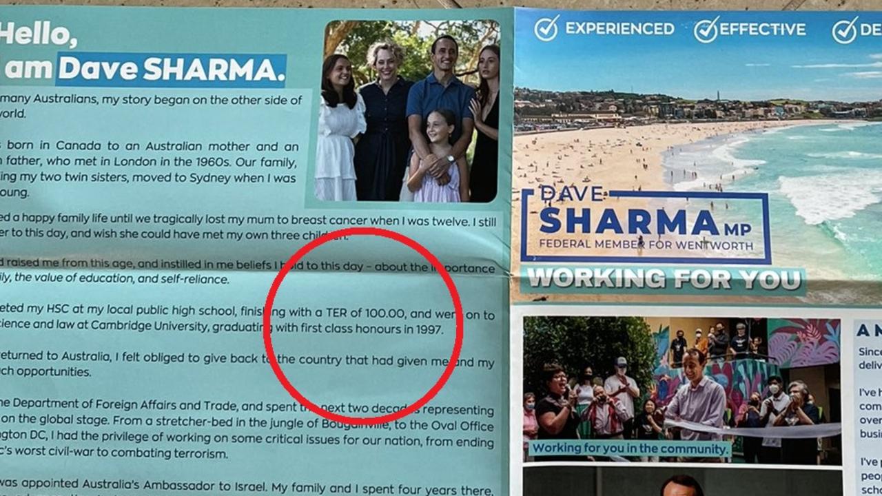 Le député libéral Dave Sharma rôti sur le détail du score TER dans un dépliant
