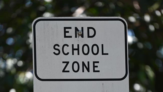 ADELAIDE, AUSTRALIA - NewsWire Photos OCTOBER 5, 2021: Stock/generic images of traffic signs - end school zone sign. Picture: NCA NewsWire / Naomi Jellicoe