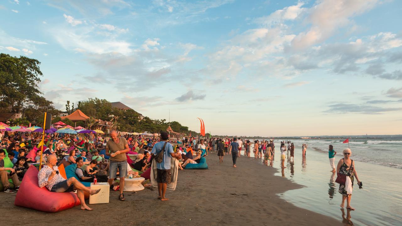 Korean DJ Blasts People Who Litter on Bali's Beaches