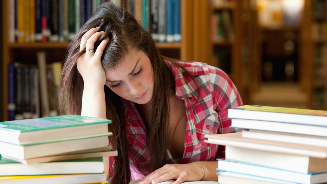 Last minute guide: How to smash today’s English external exam