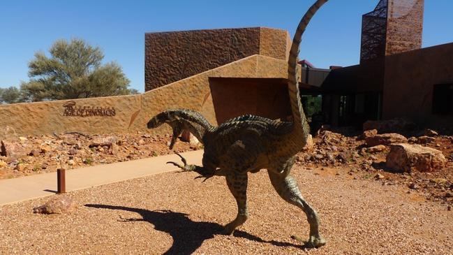 Besides digging, volunteers can work in the laboratory — the largest working fossil lab in the southern hemisphere — helping to prepare the bones for display. Photo: Leah McLennan