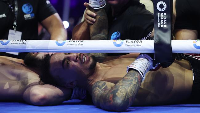 Whittaker couldn’t continue after the incident. (Photo by Richard Pelham/Getty Images)