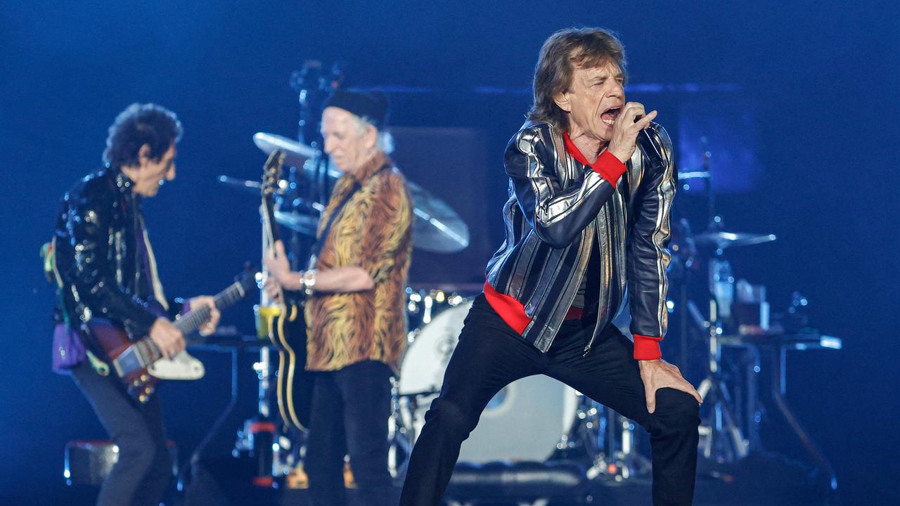 Paul McCartney calls The Rolling Stones a 'blues cover band