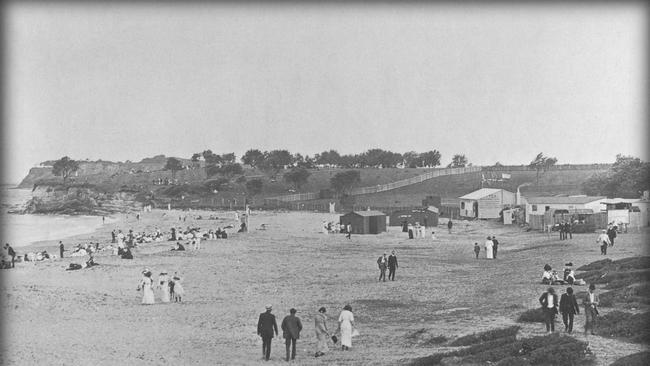 The southern end of Collaroy Beach c1912. Photo Northern Beaches Library