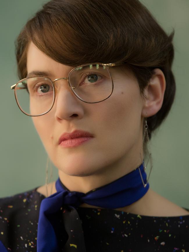 Kate Winslet in Steve Jobs.