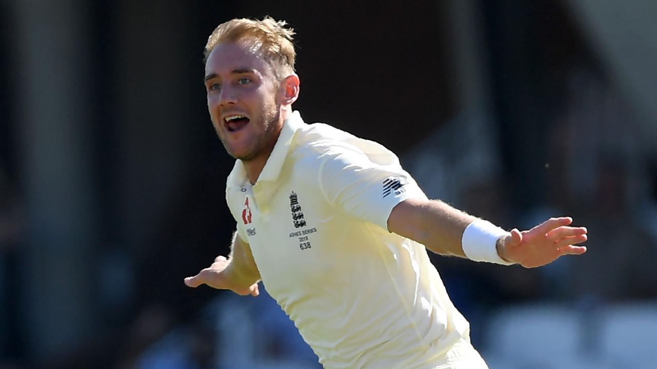 Stuart Broad was dropped for the first Tet.