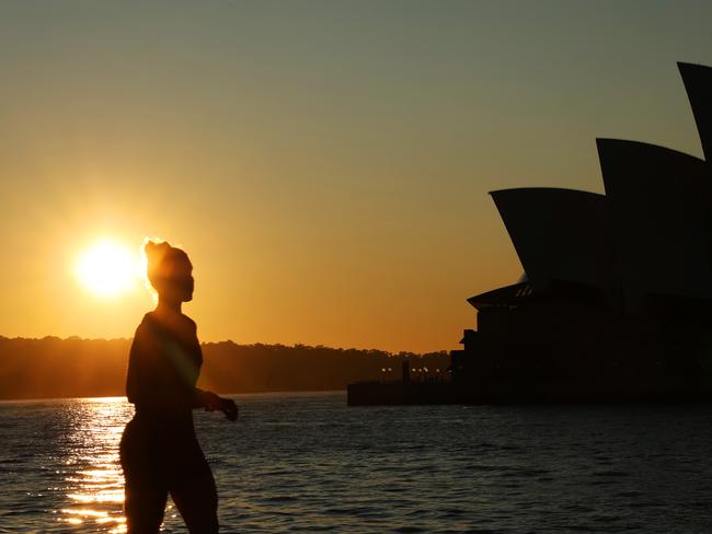 Sydney is expected to have a mostly sunny week with a top of 20C on Thursday. Picture: NewsWire / Damian Shaw