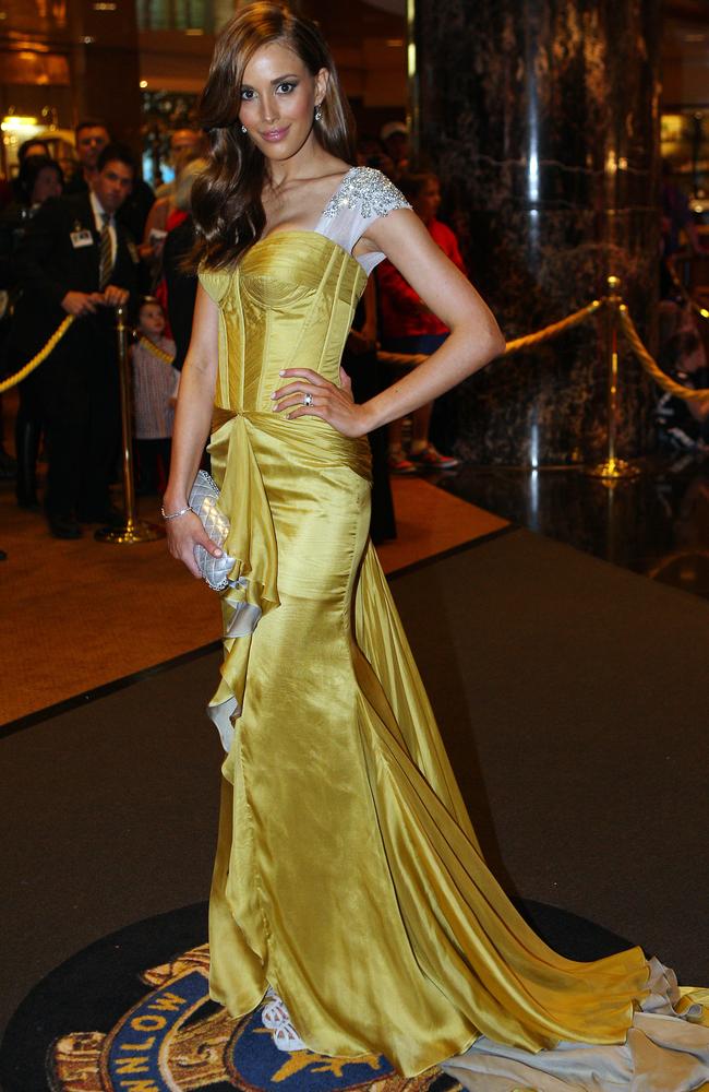 Rebecca Judd wears Aurelio Costarella at the 2011 Brownlow Awards.