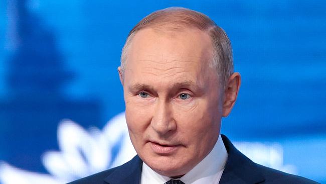 Mr Putin says the gas pipelines could still be turned on for Russian supplies to the EU