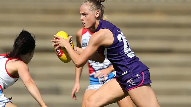 Stephanie Cain will join new club Essendon next season.