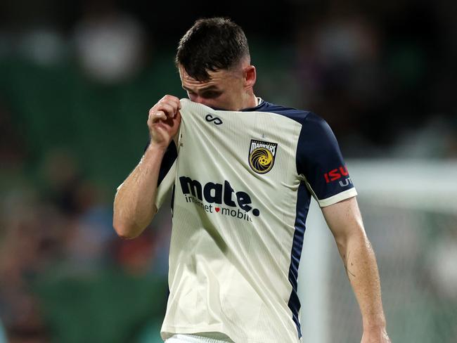 PERTH, AUSTRALIA - NOVEMBER 04: Dylan Wenzel-Halls of the Mariners reacts during the A-League Men round three match between Perth Glory and Central Coast Mariners at HBF Park, on November 04, 2023, in Perth, Australia. (Photo by Will Russell/Getty Images)