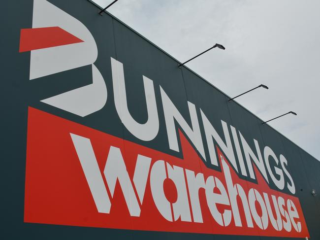 A new mega Bunnings opening its doors in Western Australia is the state’s biggest, featuring a nation-first for the ever-popular hardware chain and full-room displays that should give Ikea a run for its money. The new store, which replaces the current Midland Warehouse, spans more than 21,000 square metres - nearly 7000 sqm larger than the existing store - with more than double the amount of car parking at about 480 bays. Picture: NCA NewsWire / Rebecca LeMay