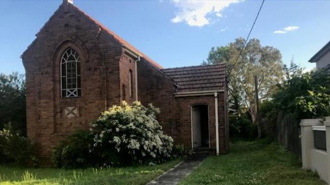 The presbyterian church in Lane Cove North.