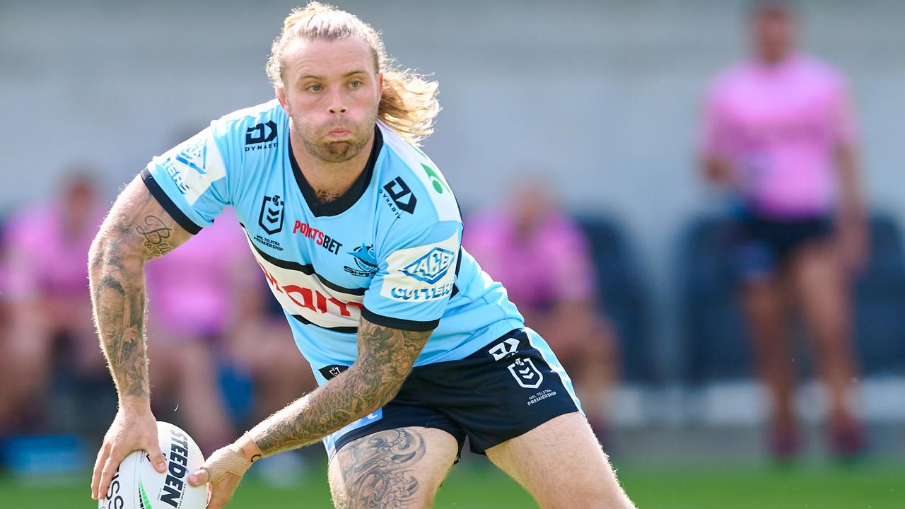 SYDNEY, AUSTRALIA - FEBRUARY 20: Jayden Berrell of the Sharks runs the ball during the NRL Trial Match between the Penrith Panthers and the Cronulla Sharks at CommBank Stadium on February 20, 2022 in Sydney, Australia. (Photo by Brett Hemmings/Getty Images)