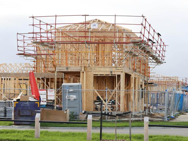 ’Downward spiral’: Fears for home builders