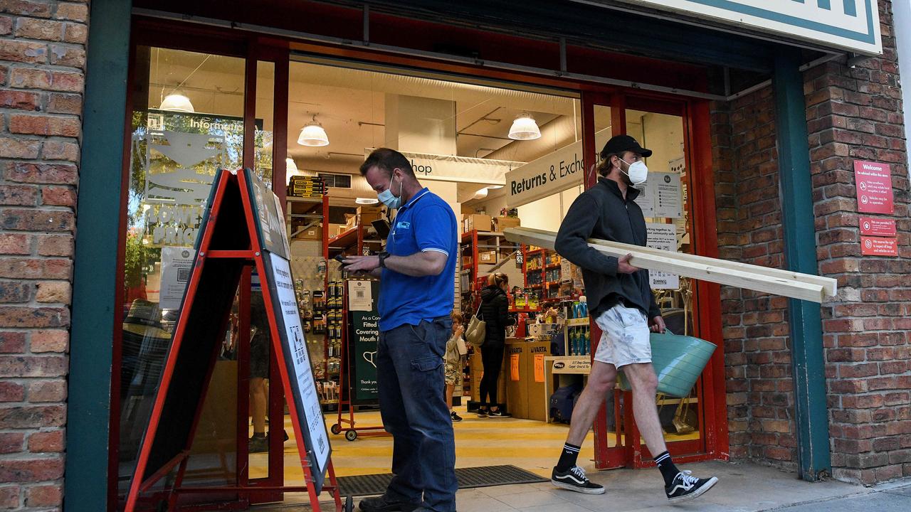 Bunnings’ stores remain open in NSW and Queensland despite the lockdowns. Picture: NCA NewsWire/Bianca De Marchi