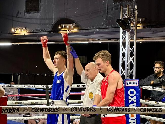 Seth Seaton takes the semi-finals win at Golden Gloves