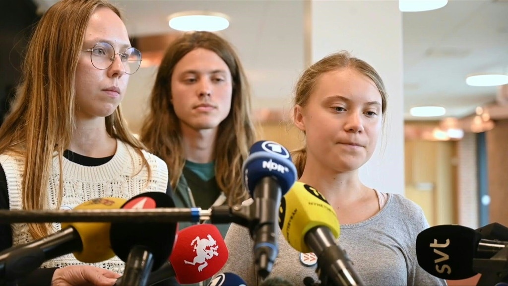 Police Remove Greta Thunberg From Protest Hours After Fine Herald Sun 