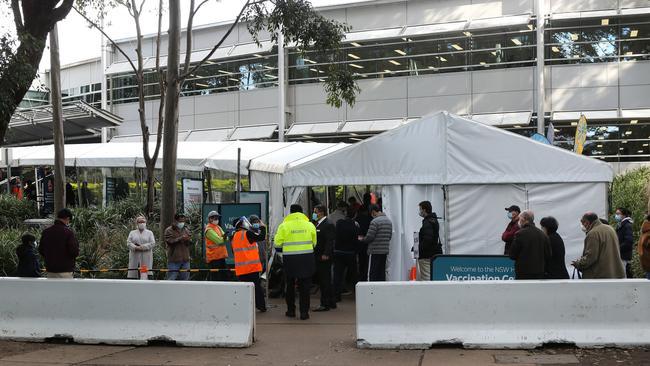 People queue at the Olympic Park vaccination hub. Picture: NCA NewsWire / Gaye Gerard