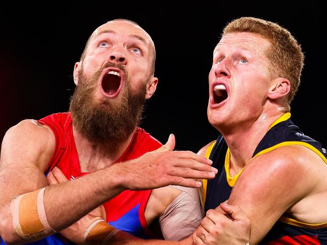 Max Gawn got over the top of Reilly O'Brien.