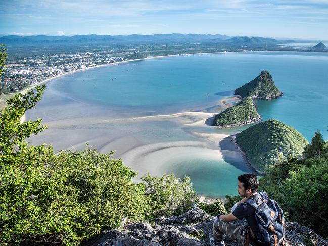 July 2016 : Climbing Khao Lommuak to see bay on 360 eye view