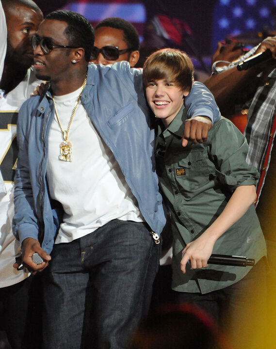 Video of Diddy and teenage Justin Bieber sparks concern