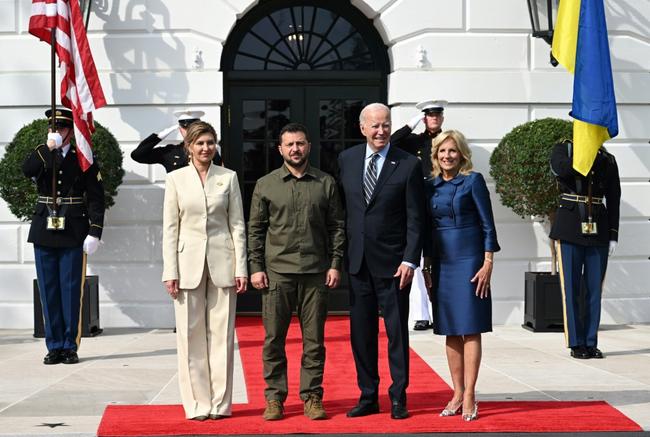 Biden and First Lady Jill Biden greeted Zelensky and his wife Olena Zelenska