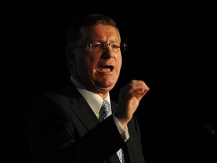 Victorian Premier Denis Napthine has said the rail link plan is better than the scrapped metro.