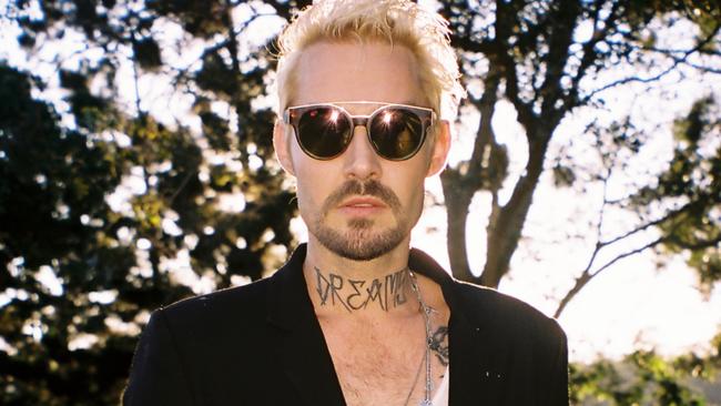 FEES APPLY. WARNING WARNING. SUNDAY TELEGRAPH SPECIAL. MUST CONTACT PIC ED JEFF DARMANIN BEFORE PUBLISHING. Australian rocker Daniel Johns. MUST CREDIT LUKE EBLENPICTURE SUPPLIED ONE TIME USE