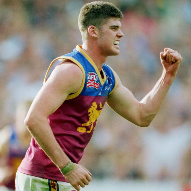 Jonathan Brown slots a goal during the 2001 AFL Grand Final. Picture: Michael Klein