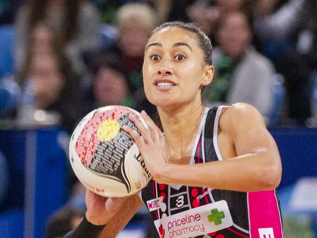 Maria Folau of the Thunderbirds during the Round 8 Super Netball match between the West Coast Fever and the Adelaide Thunderbirds at RAC Arena in Perth, Sunday, June 16, 2019.  (AAP Image/Tony McDonough) NO ARCHIVING, EDITORIAL USE ONLY