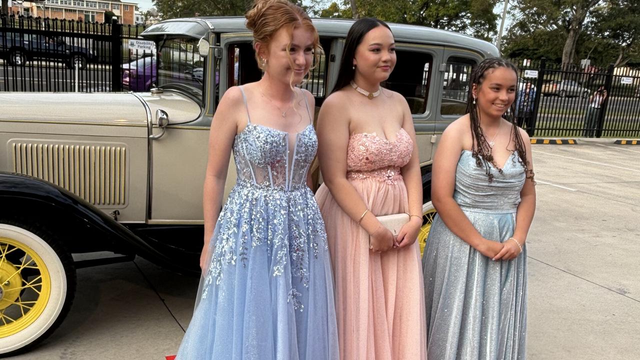 Students arrive at Maryborough State High School's formal.