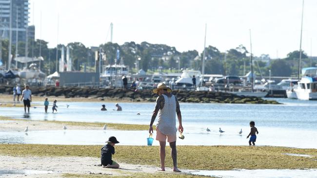 New Year’s Eve at Eastern Beach in Geelong. Picture: David Smith