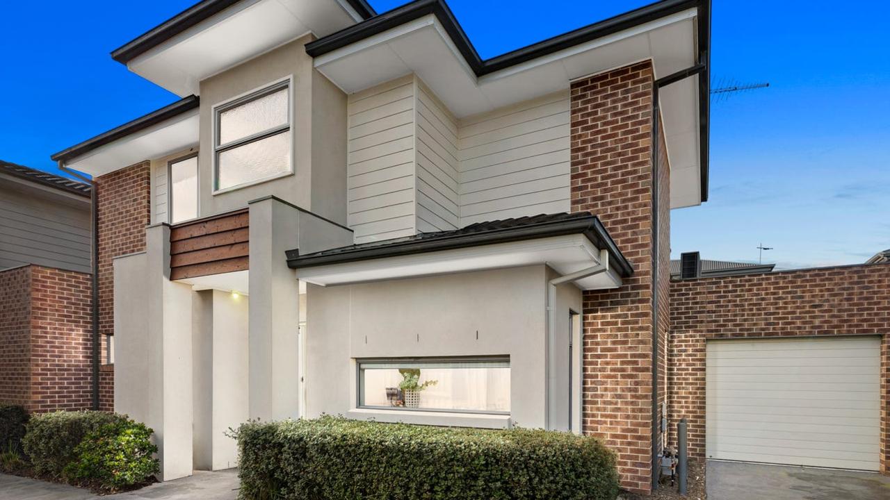 2/60 Wilson St, Cheltenham, sold more than $70,000 above expectations.