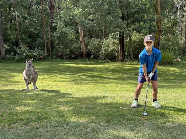 Jaime teaching a local roo how to swing. Picture: Matt ODea, Berwick.