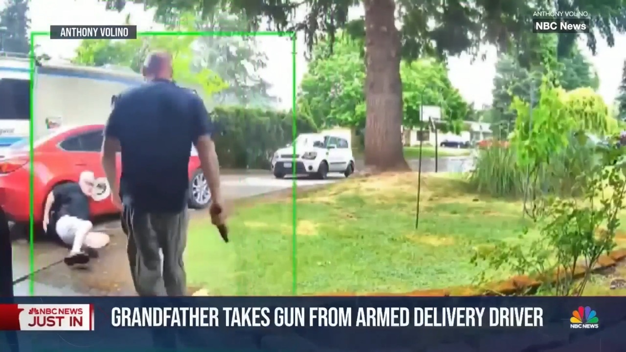 DoorDash driver brings gun to demand tip