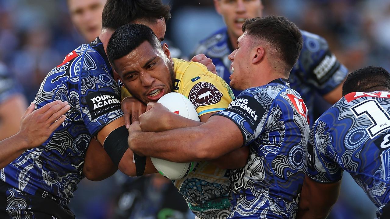 Gold Coast Titans suffer horror second half collapse to go down to the Canterbury-Bankstown Bulldogs