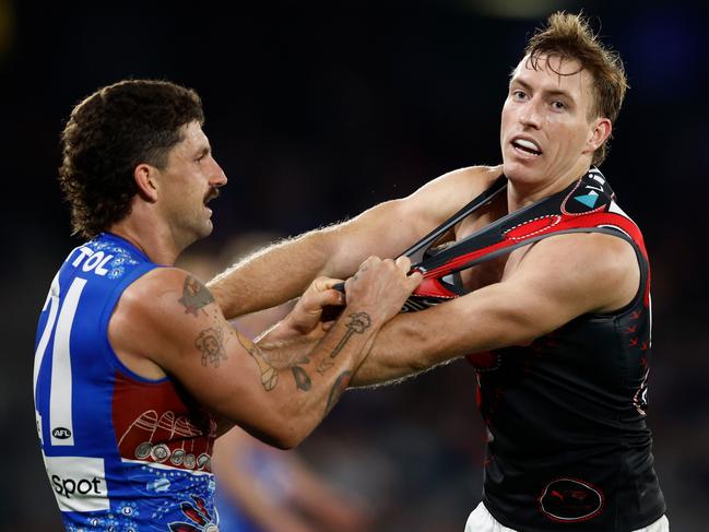 Will Setterfield and the Bombers midfield were no match for Tom Liberatore and co. Picture: Michael Willson/AFL Photos