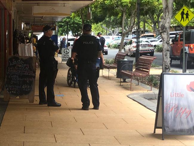 Police outside Silly Solly's in East St, Rockhampton. Picture: Melanie Plane