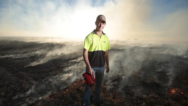 Pine Point farmer Alex Clift burns off lentil stubble in preparation for seeding Picture: Tait Schmaal.