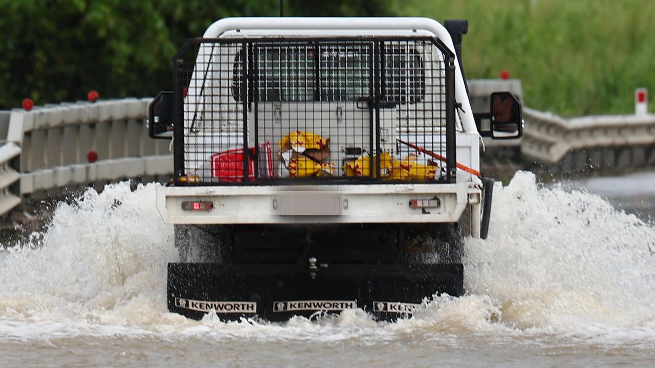 Morning delays across Cairns region as heavy rain shuts roads