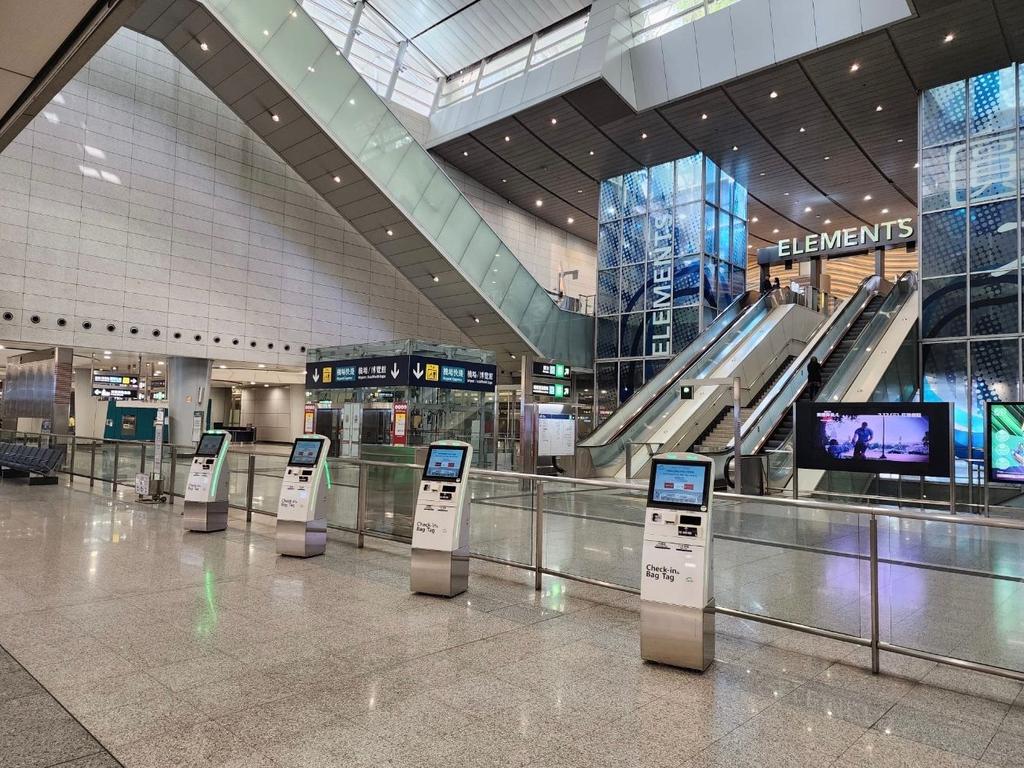 Qantas passengers travelling from Hong Kong to Sydney or Melbourne can now use the Airport Express In-Town Check-In service at either Hong Kong Station or Kowloon Station. Picture: Qantas