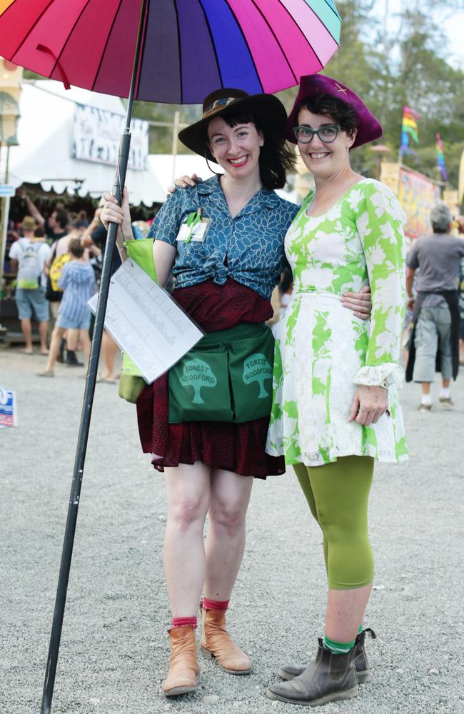 Hannah Perkins and Erin Jardine from Sydney, Woodford Folk Festival, 2016.