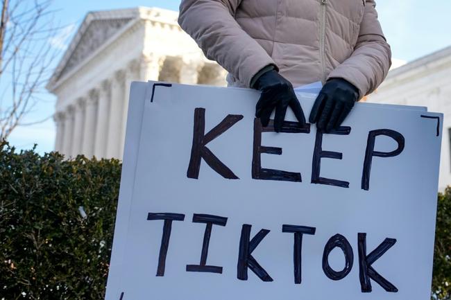 At the prospect of a US ban on TikTok, American users have flocked to another Chinese-owned app in droves